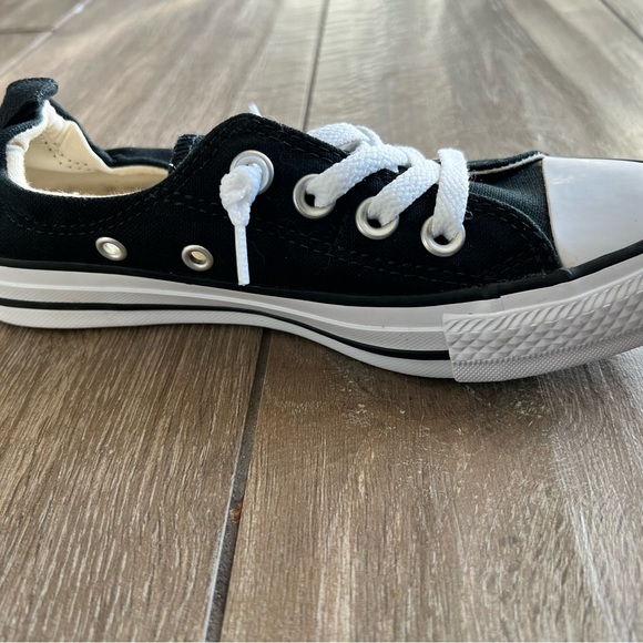 Brand new (w/o tags) Black and White Converse Low Tops Women’s Size 5 - Picture 2 of 12